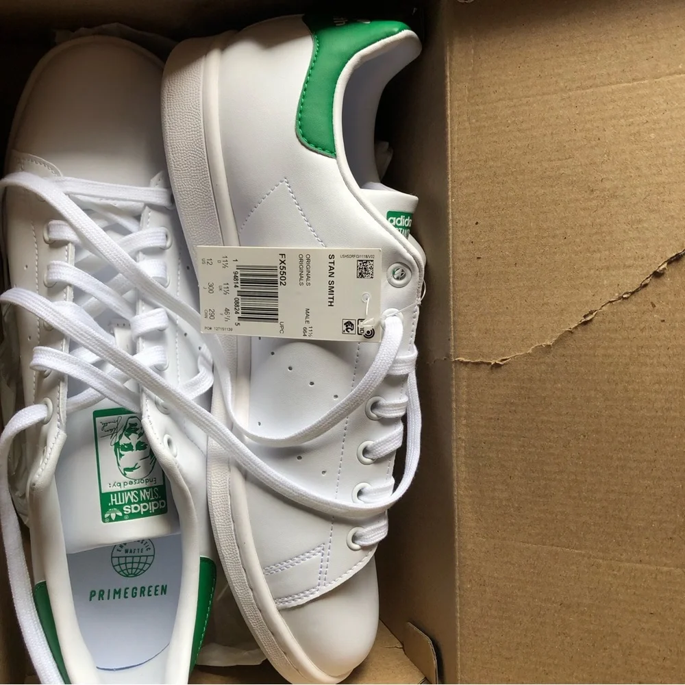 NEW in box! Adidas Stan Smith white and green Mens sneaker size 11 and… - Picture 2 of 12